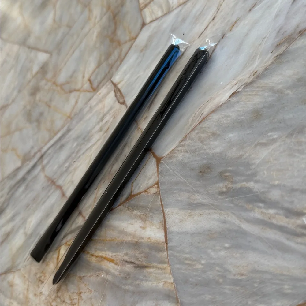 Morphe Black Precision Brushes‎ Set of 2